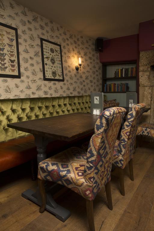 The Golden Pheasant Hotel 버포드 외부 사진